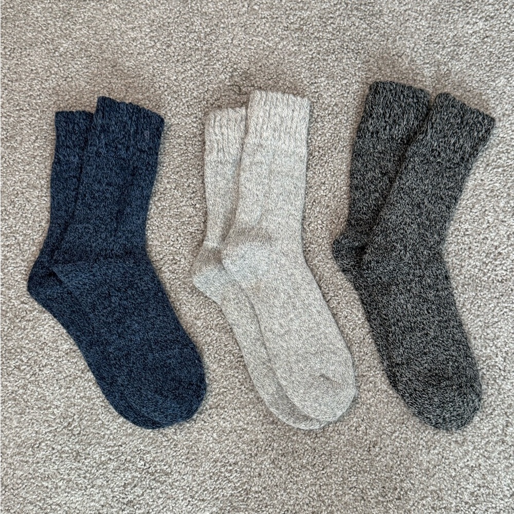 Men’s  Large  Blue  Gray  Black  Wool  Blend  Sock  
Trio  Cozy  Neutral